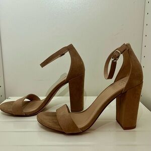 Cream/Tan Suede Heels